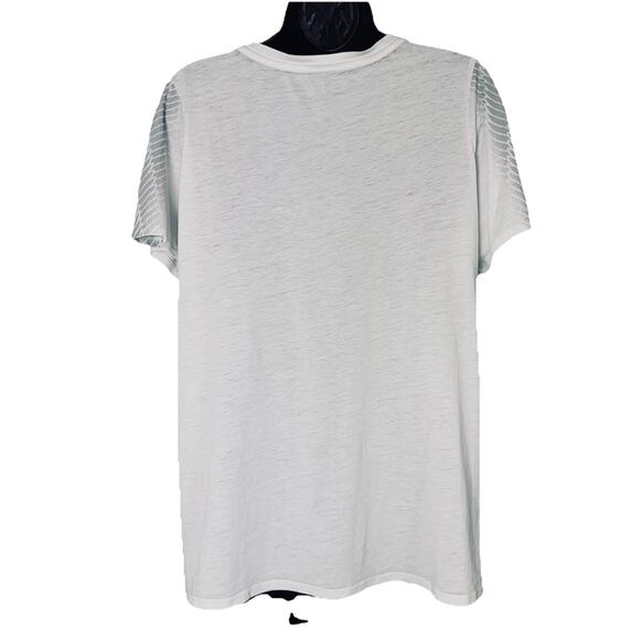 Nike University Of Oregon Ducks Large White T-shirt Tee Top Feather Print Sleeve - Picture 3 of 5